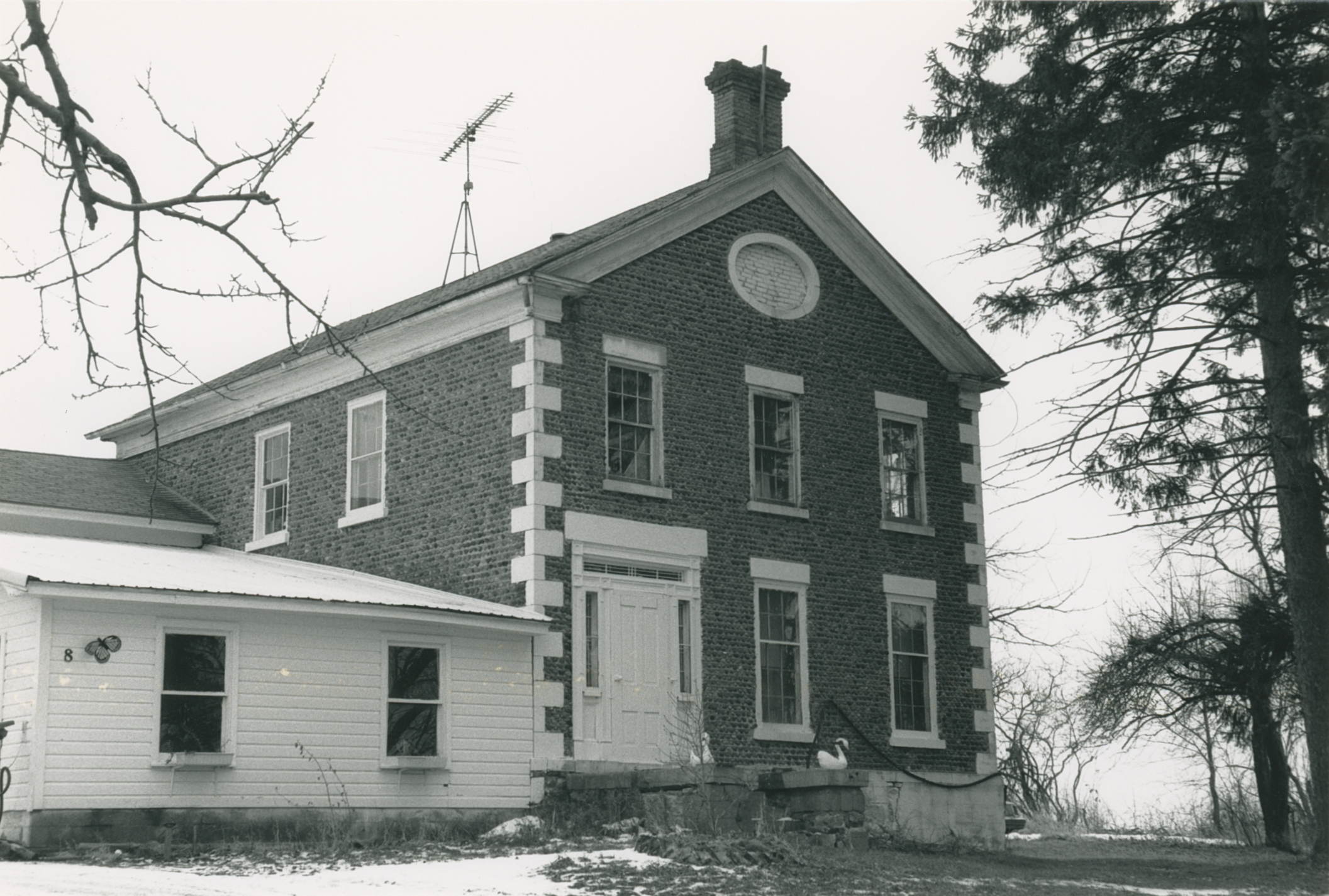 Lyo-4 824 Old Pre Emption Rd 1